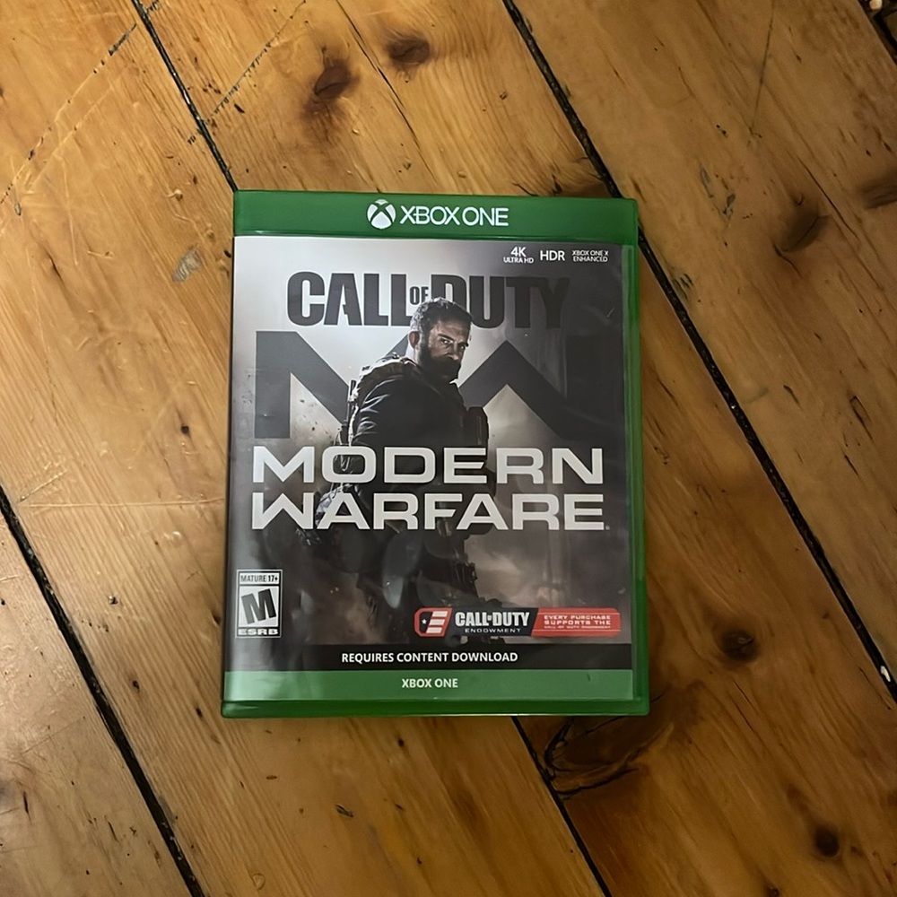 Call of Duty: Modern Warfare (Microsoft Xbox One) Pre-Owned Video Game
